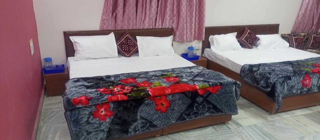 Aashirwad Residency Bed & Breakfast Ujjain Ngoại thất bức ảnh