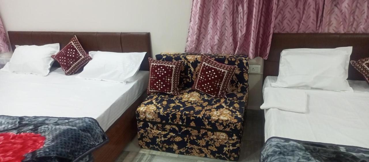 Aashirwad Residency Bed & Breakfast Ujjain Ngoại thất bức ảnh