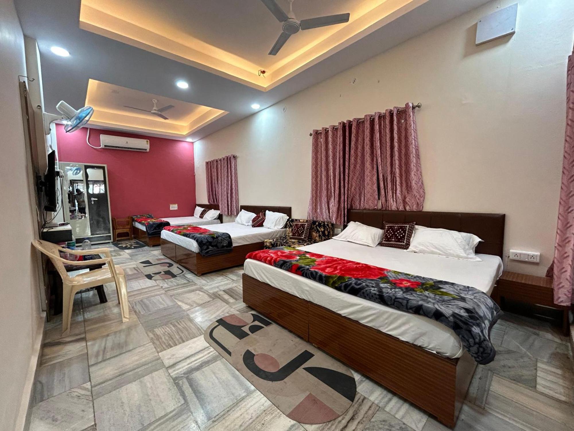 Aashirwad Residency Bed & Breakfast Ujjain Ngoại thất bức ảnh