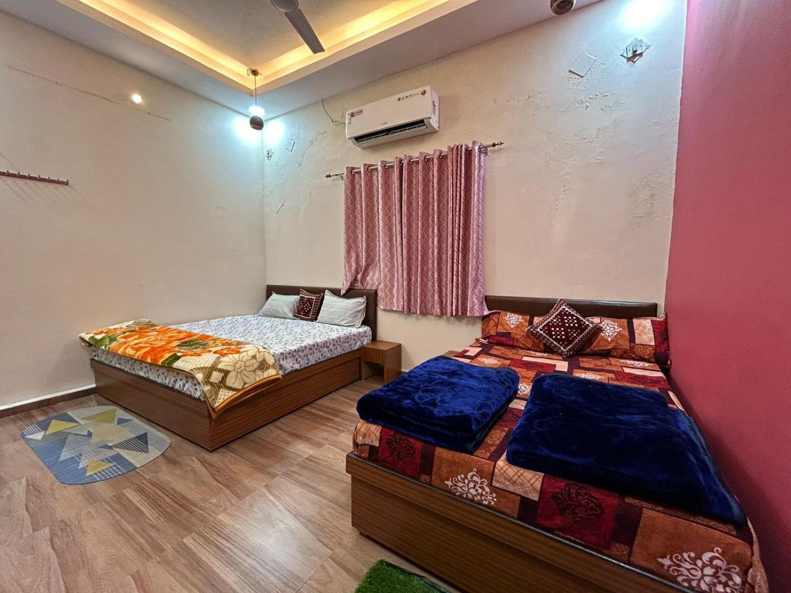 Aashirwad Residency Bed & Breakfast Ujjain Phòng bức ảnh